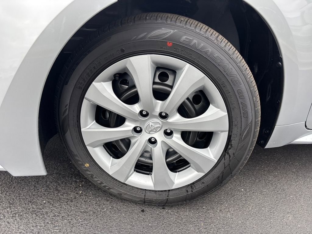 New 2026 Toyota Corolla LE image 9
