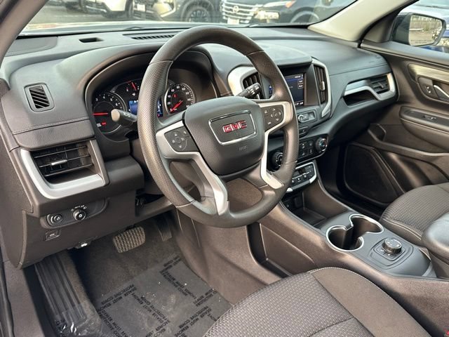 Used 2024 GMC Terrain SLE AWD/4WD image 32