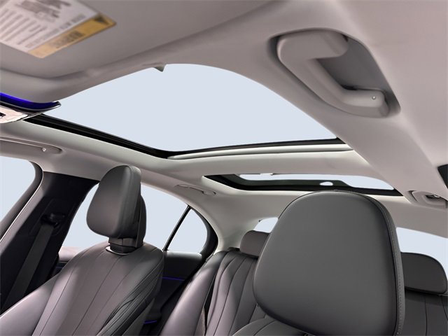 Used 2025 Mercedes-Benz E 350 4MATIC Sedan image 28