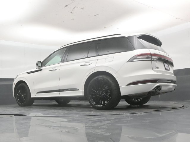 Used 2025 Lincoln Aviator Reserve w/ Equipment Group 201A AWD/4WD image 47