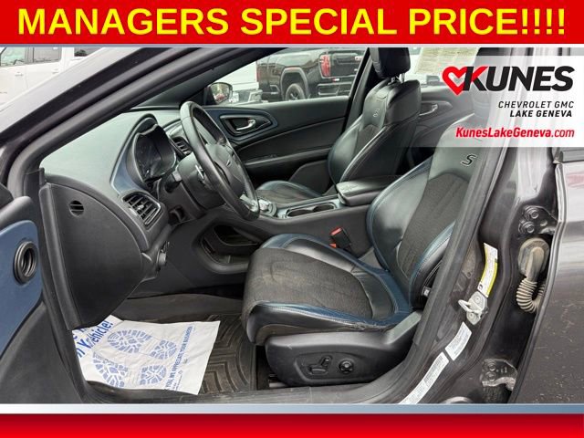 Used 2016 Chrysler 200 S AWD/4WD image 13