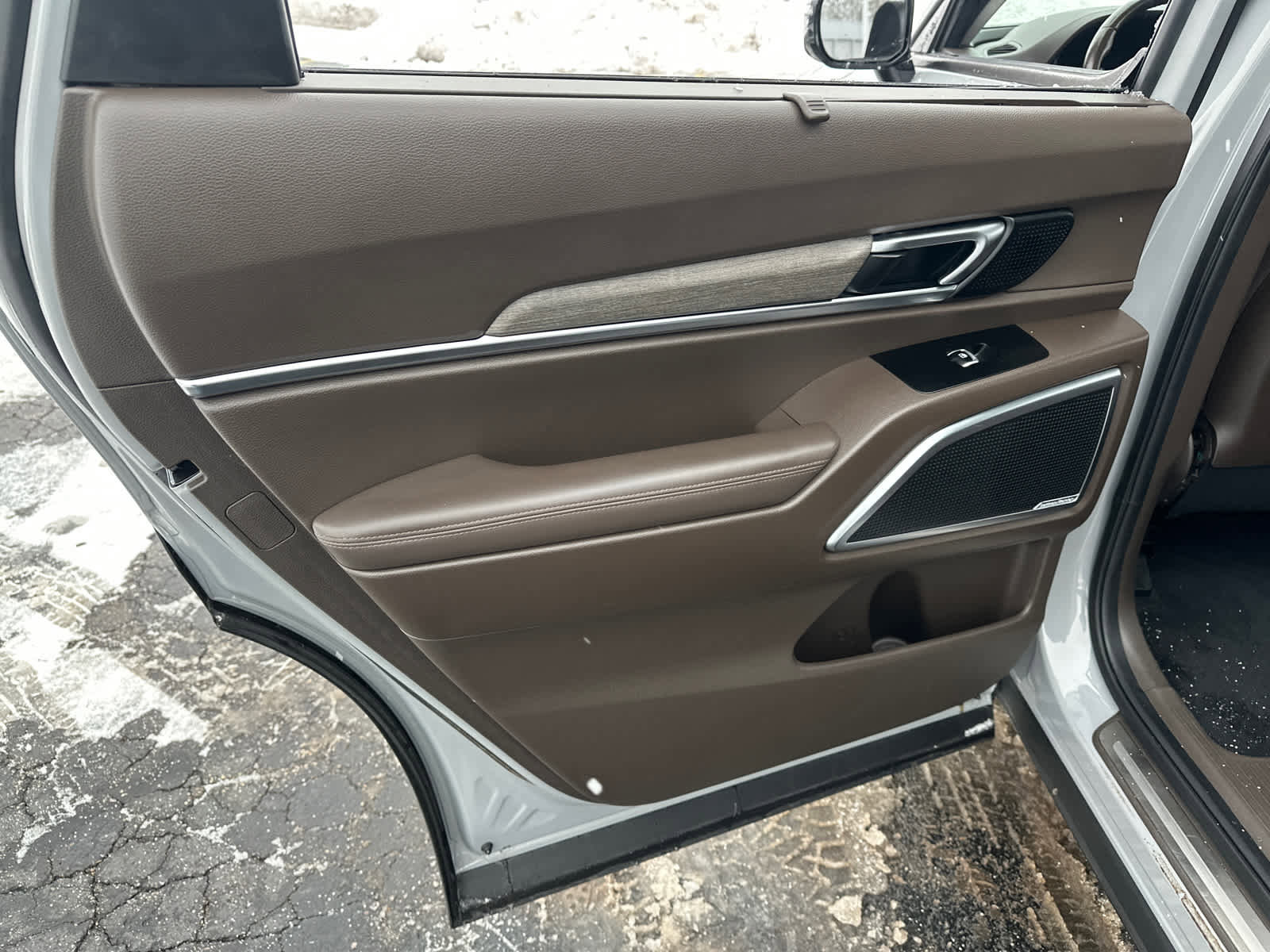 Used 2022 Kia Telluride SX w/ Nightfall Edition Package image 32