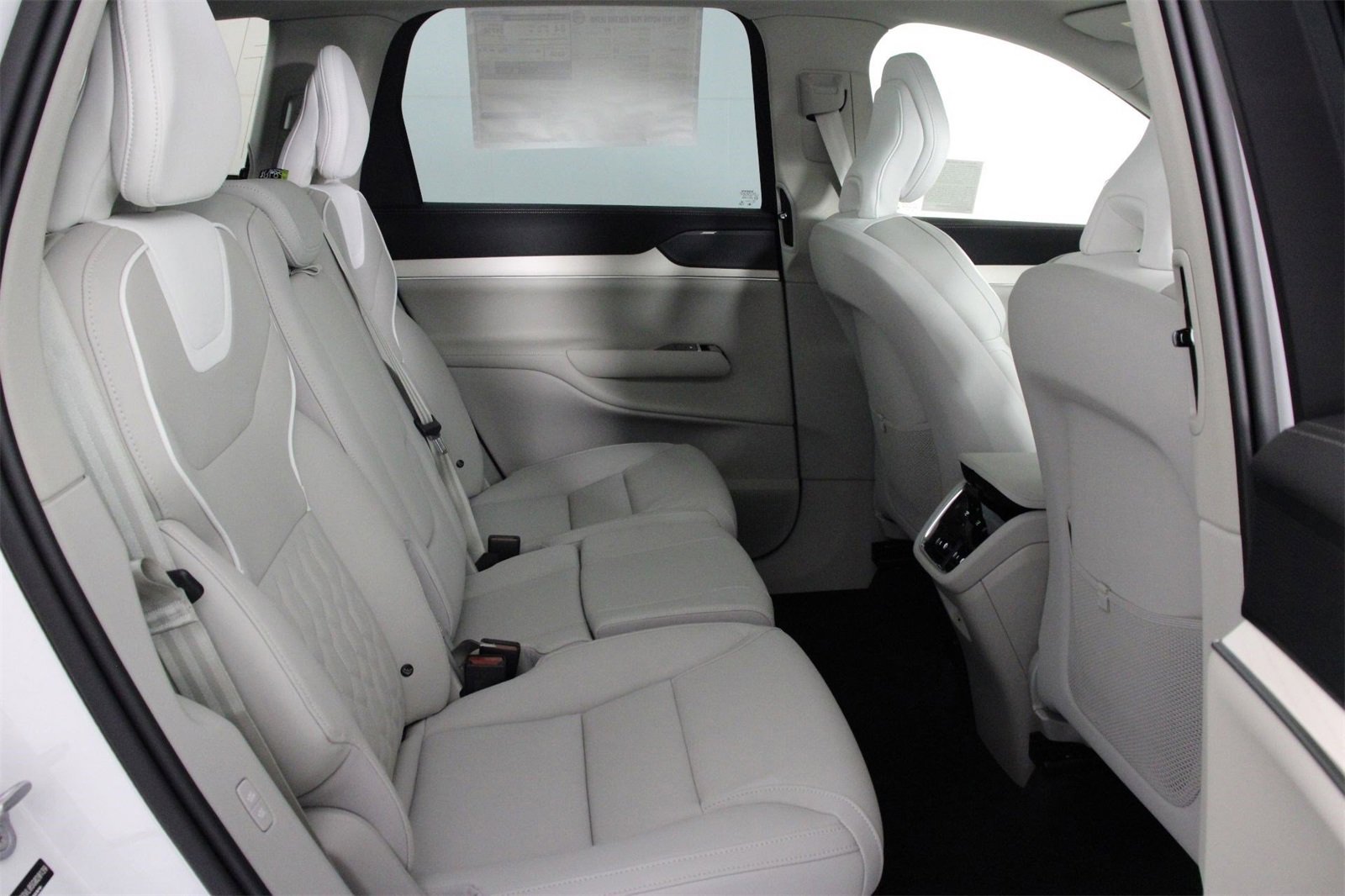 New 2025 Volvo EX90 Ultra image 11