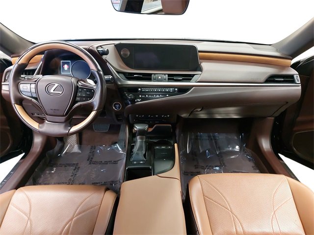 Used 2019 Lexus ES 300h image 9