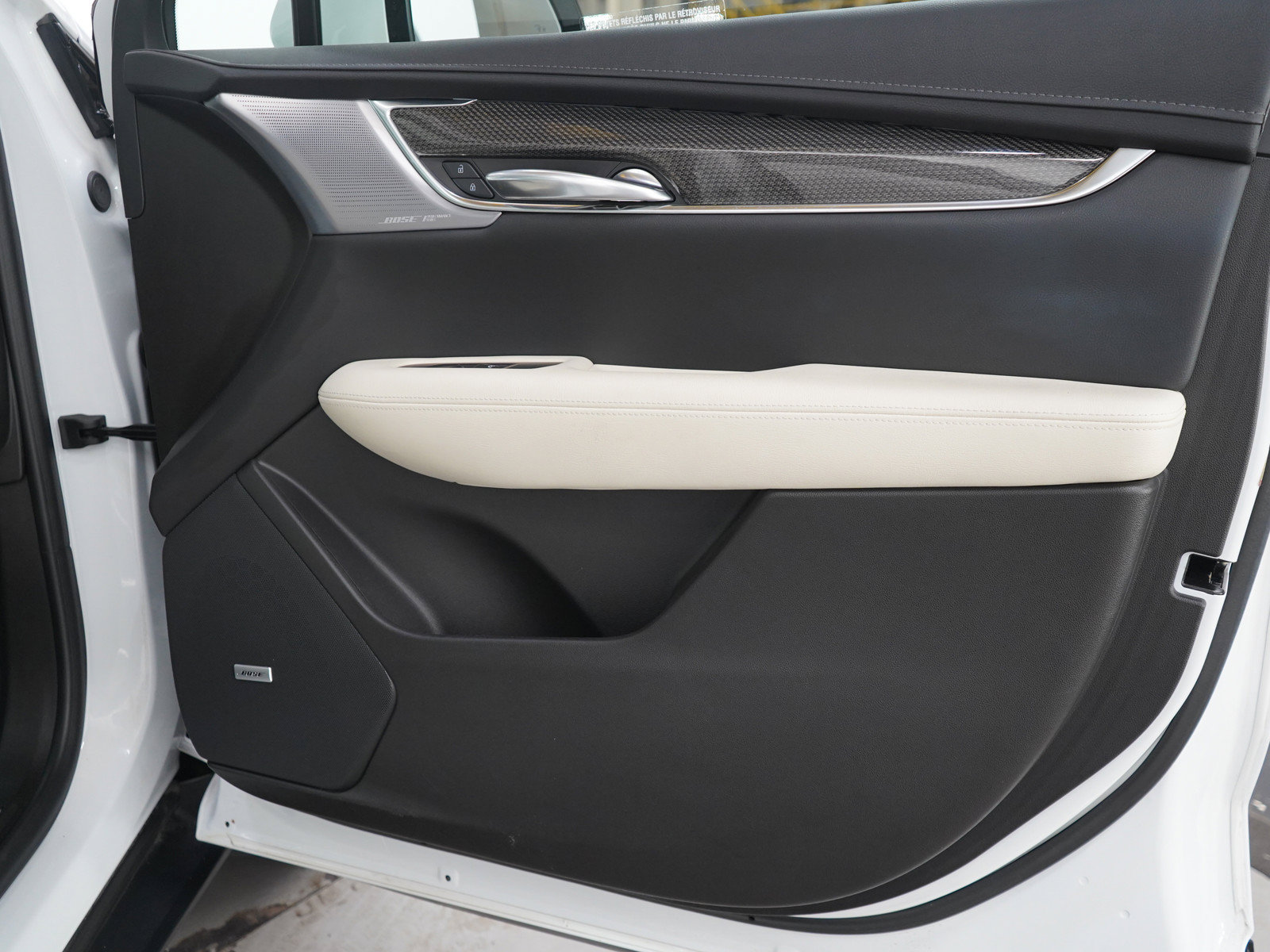 Used 2022 Cadillac XT5 Sportv w/ Technology Package AWD/4WD image 9