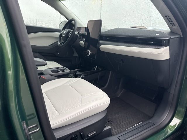 Used 2025 Ford Mustang Mach-E Premium image 35