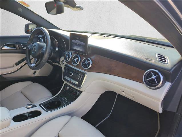 Used 2020 Mercedes-Benz GLA 250 image 27