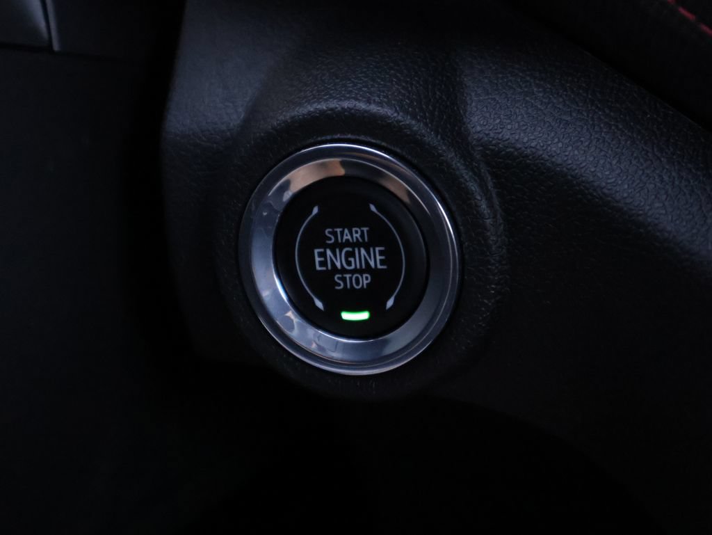 Used 2023 Chevrolet TrailBlazer RS w/ Convenience Package FWD image 31