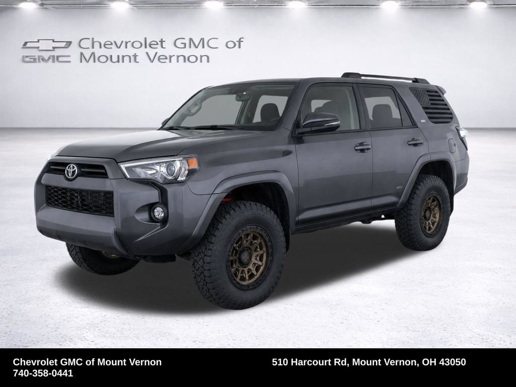 Used 2022 Toyota 4Runner SR5 Premium w/ Moonroof Package AWD/4WD image 18