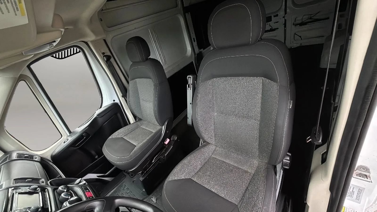 Used 2015 RAM ProMaster 2500 w/ Interior Convenience Group FWD image 39