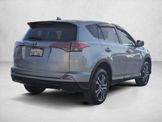 Used 2017 Toyota RAV4 LE image 5