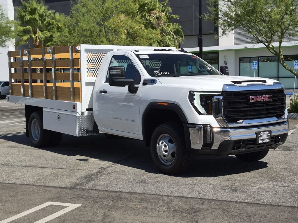 New 2026 GMC Sierra 3500 Pro w/ Convenience Package RWD image 4