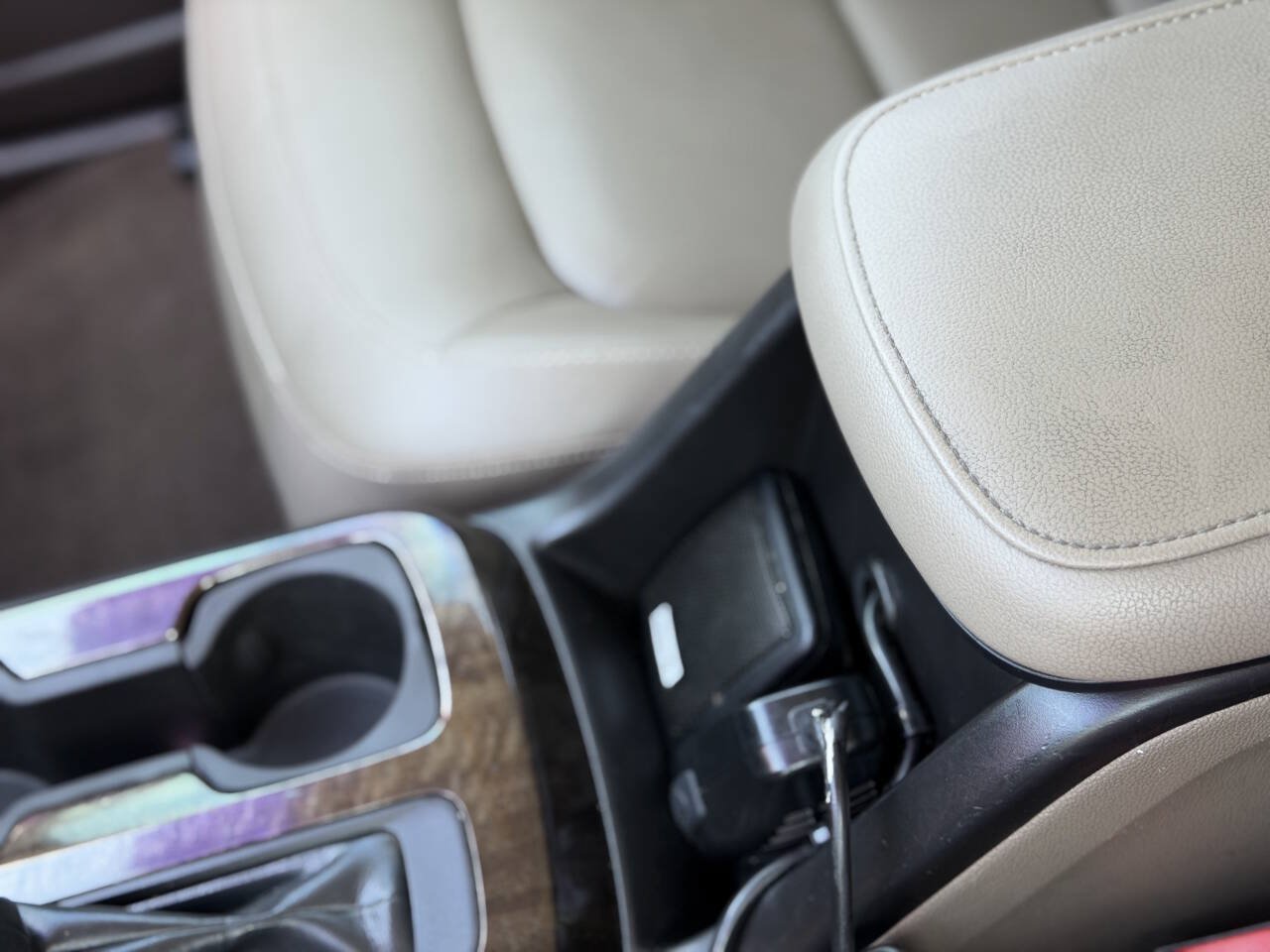 Used 2015 GMC Canyon SLT AWD/4WD image 24