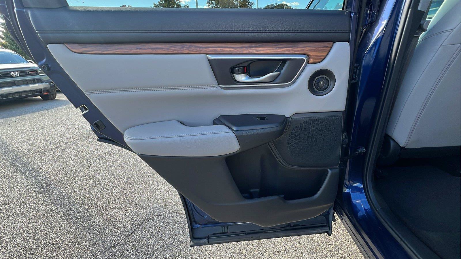 Used 2019 Honda CR-V EX-L image 17