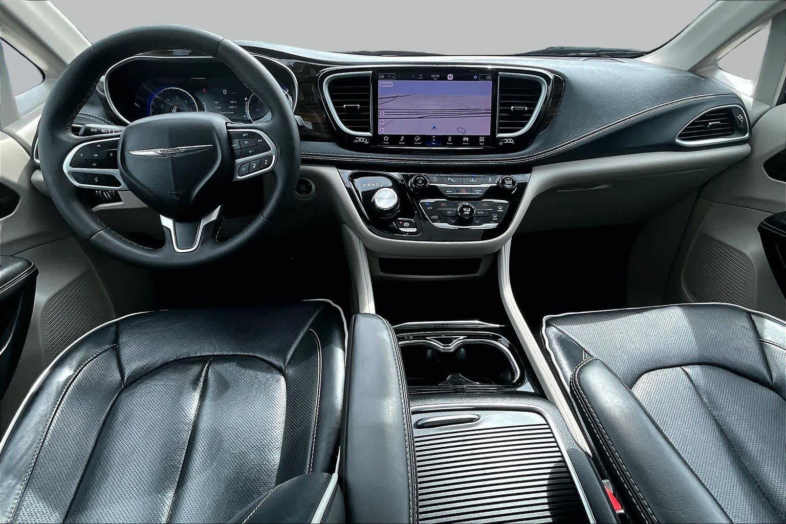 Used 2023 Chrysler Pacifica Limited FWD image 15