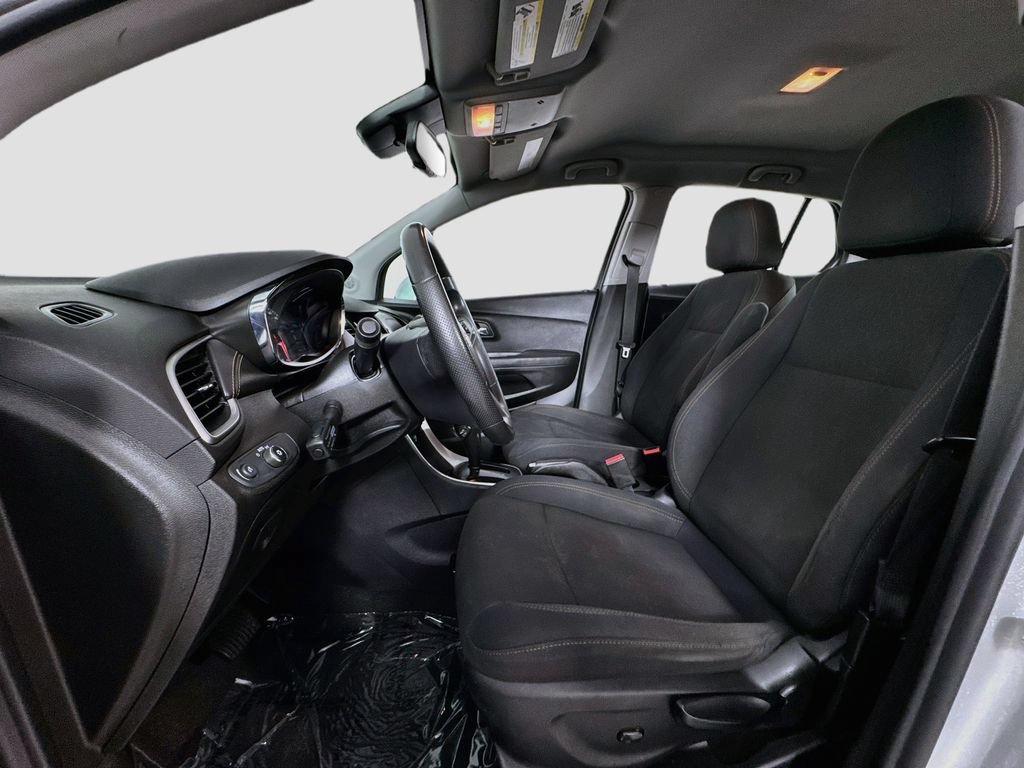 Used 2019 Chevrolet Trax LS w/ LPO, Protection Package AWD/4WD image 11