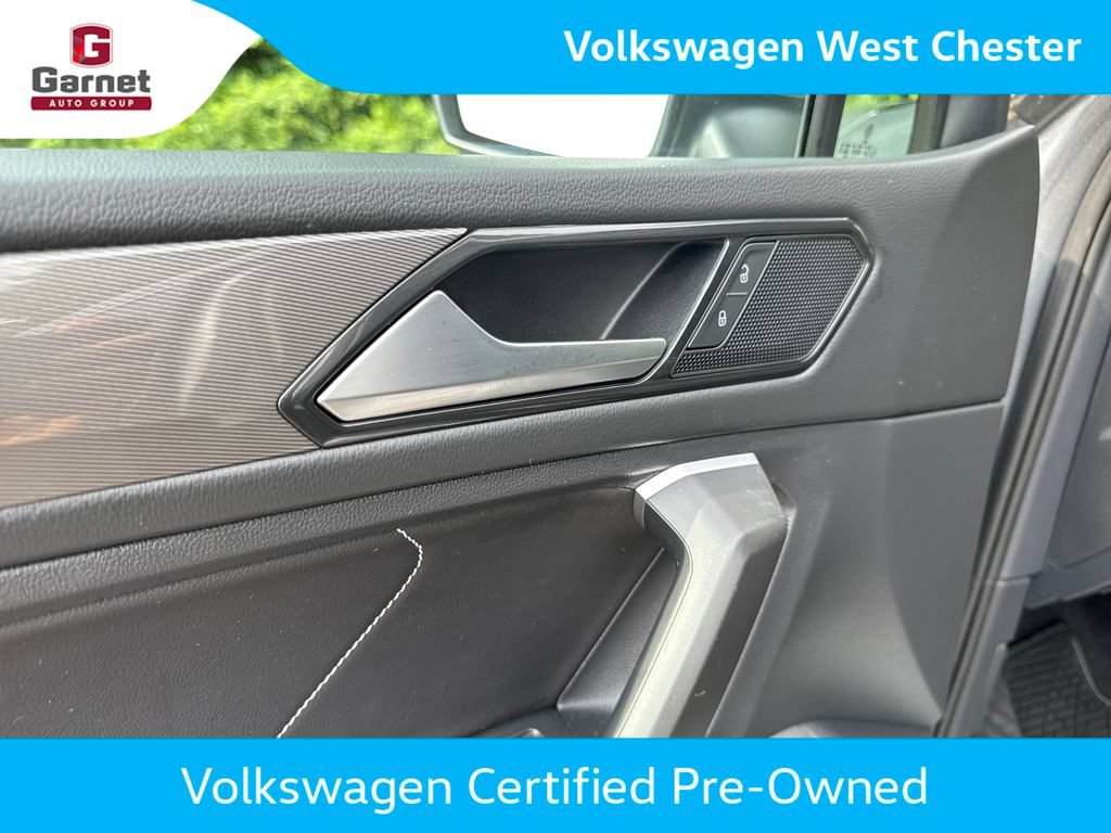 Certified 2023 Volkswagen Tiguan SE FWD image 13