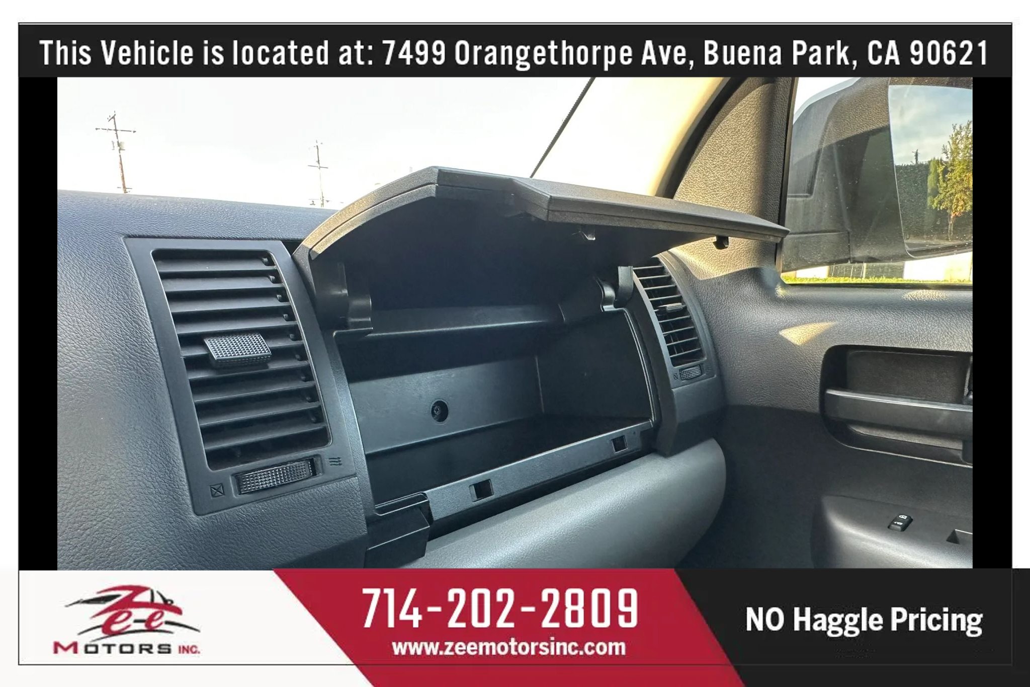 Used 2015 Toyota Sequoia SR5 w/ Premium Package RWD image 31