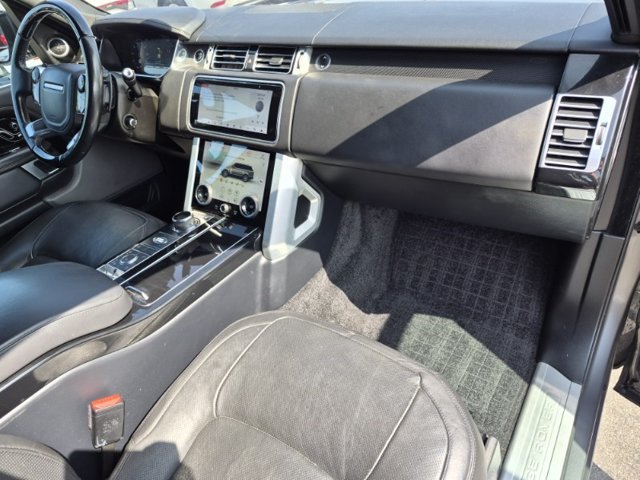 Used 2018 Land Rover Range Rover HSE AWD/4WD image 16