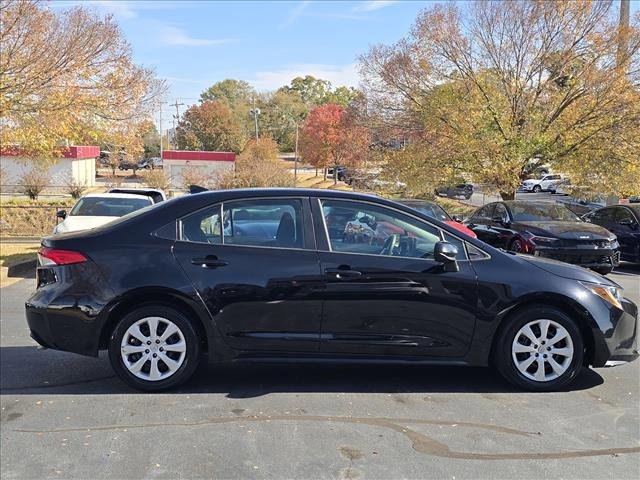 Used 2023 Toyota Corolla LE video 2