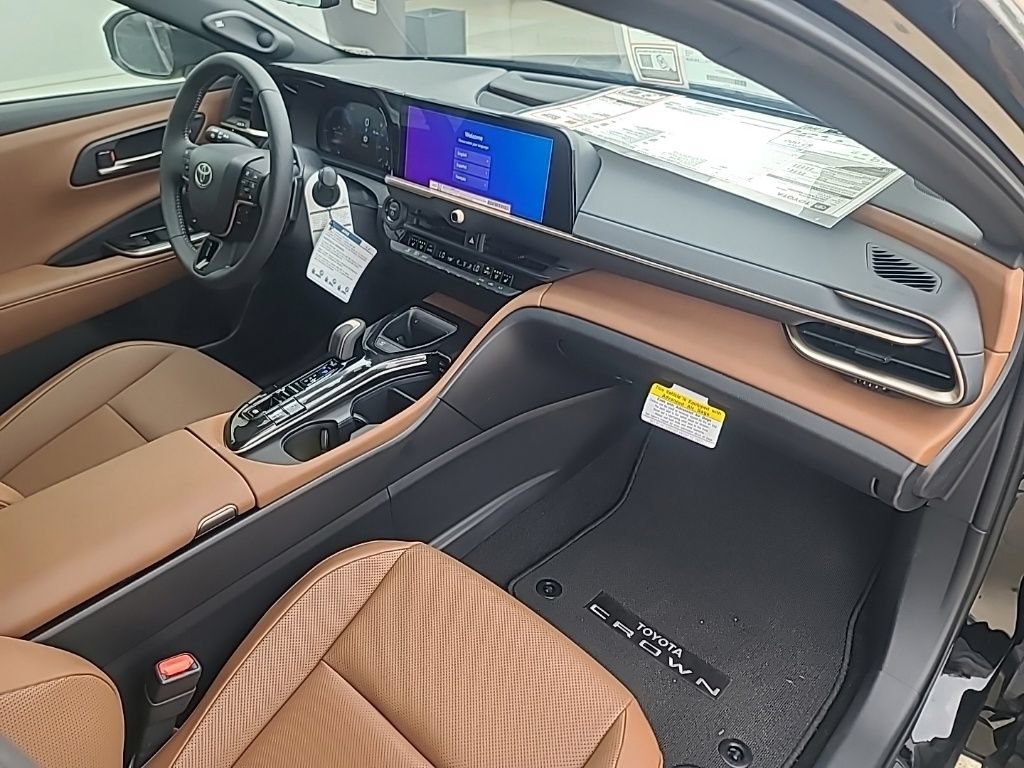 Used 2026 Toyota Crown Signia w/ Advanced Technology Package AWD/4WD image 15