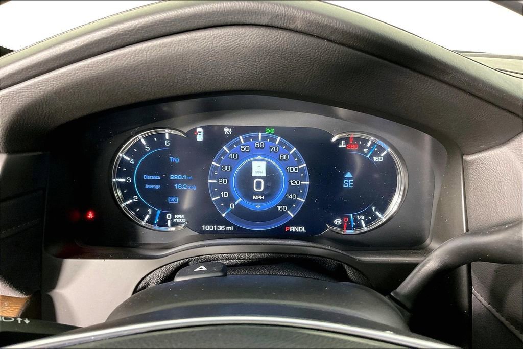 Used 2017 Cadillac Escalade Premium Luxury image 30