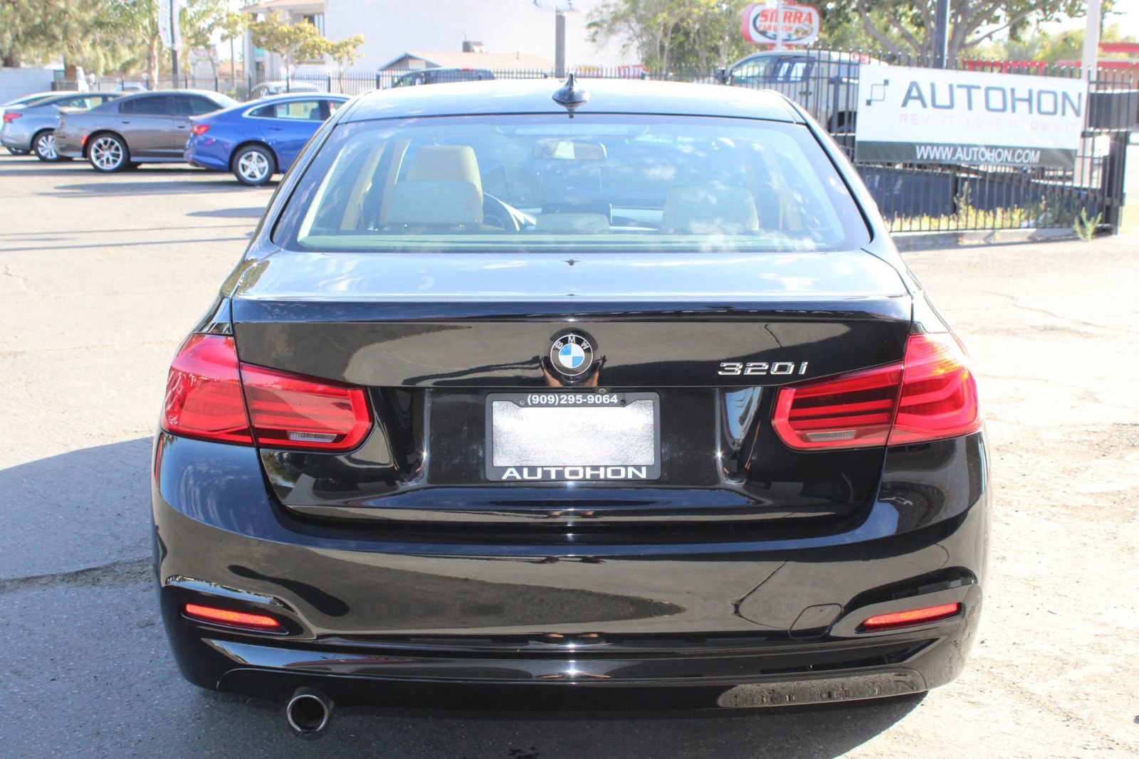 Used 2018 BMW 320i Sedan RWD image 37
