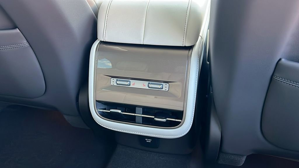 New 2026 Lincoln Nautilus Black Label image 9