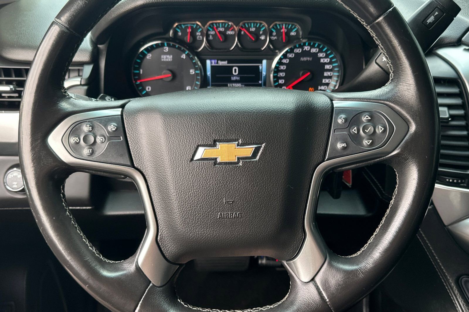 Used 2018 Chevrolet Suburban LT AWD/4WD image 23