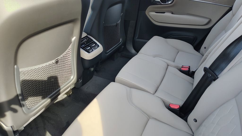 New 2026 Volvo XC90 B6 Plus w/ Protection Package Premier image 29