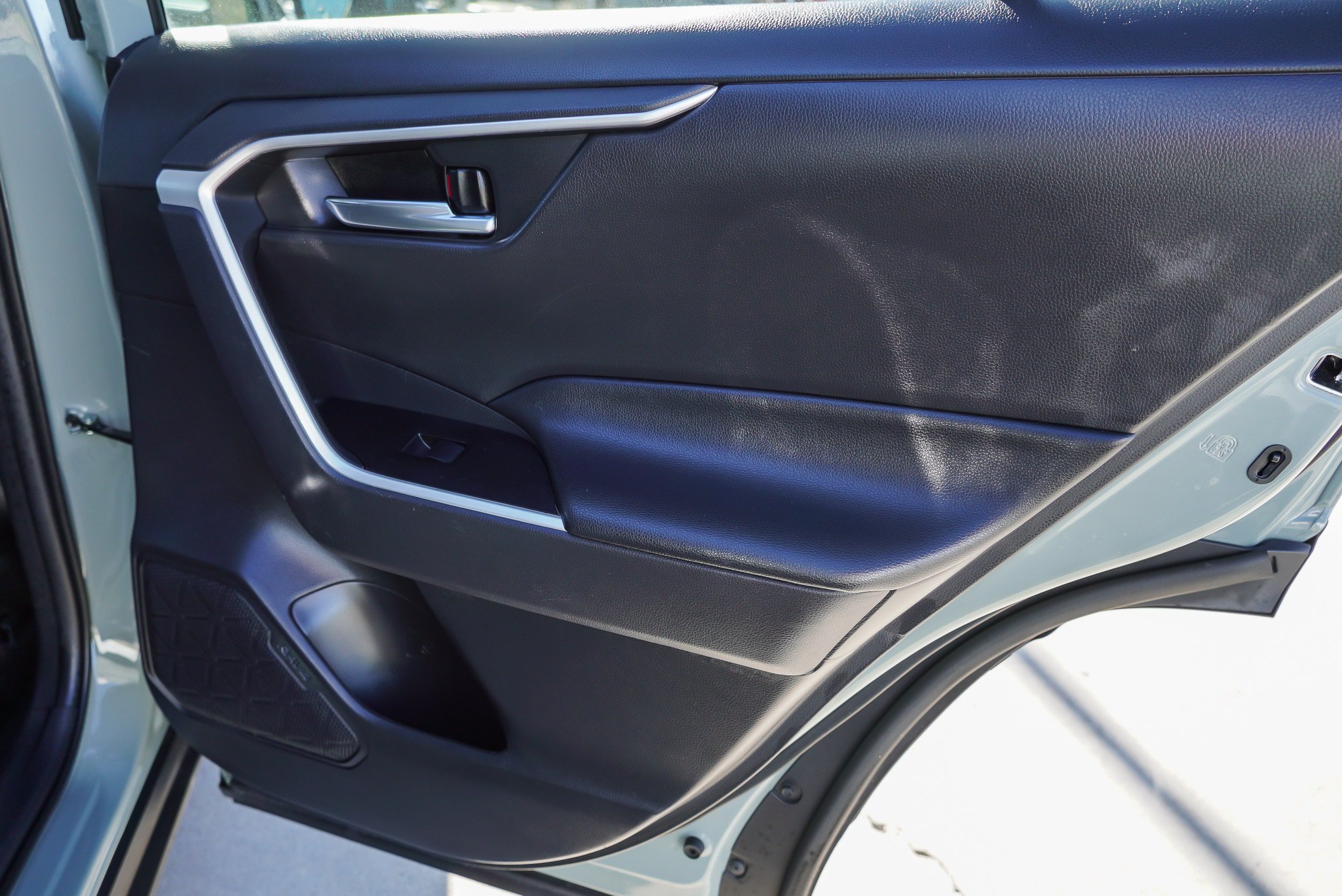 Certified 2021 Toyota RAV4 XLE w/ Convenience Package FWD image 30