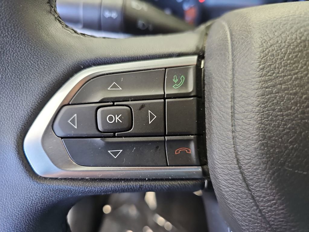 Used 2024 Jeep Compass Latitude AWD/4WD image 16