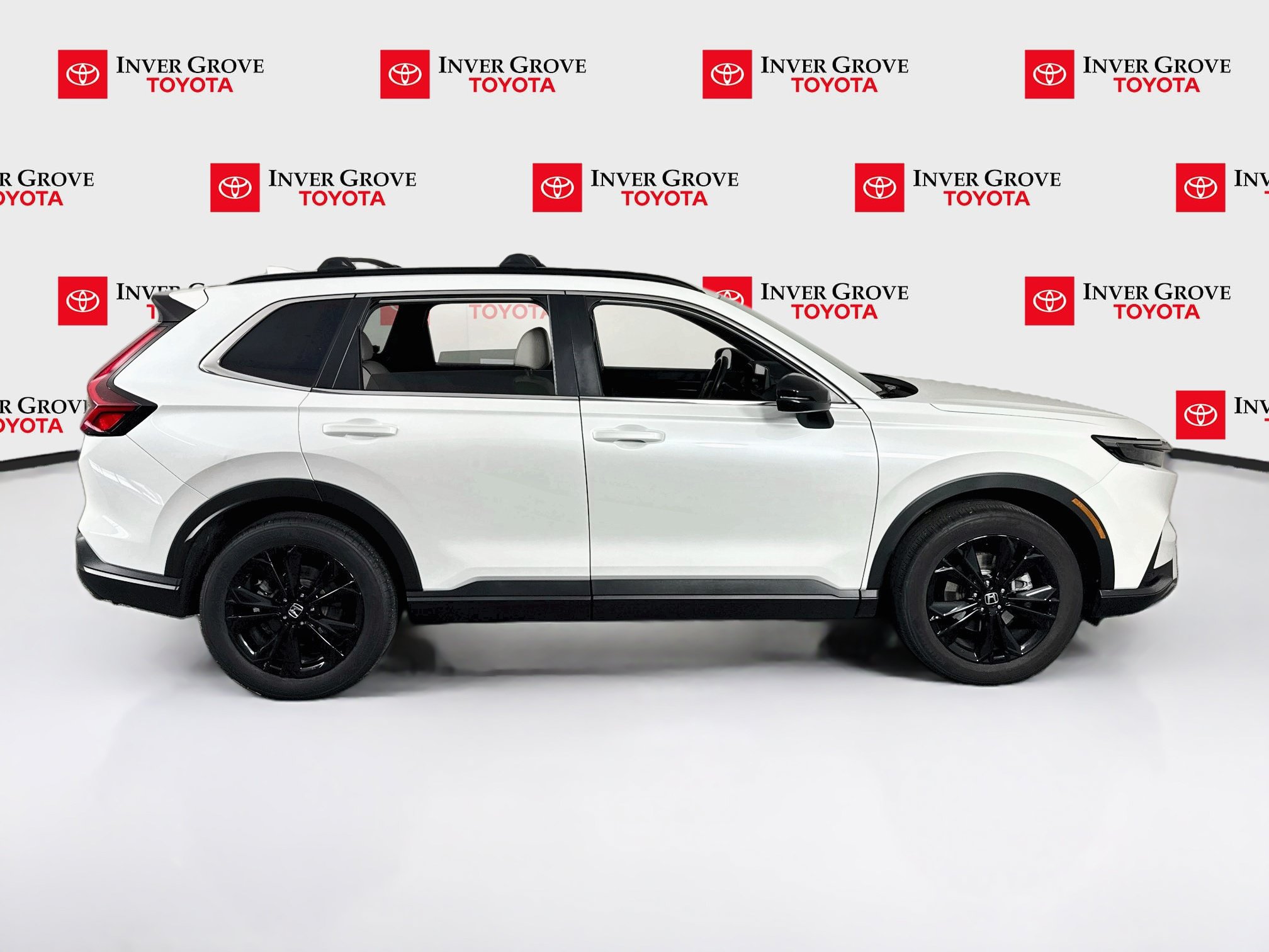 Used 2023 Honda CR-V Sport Touring image 4