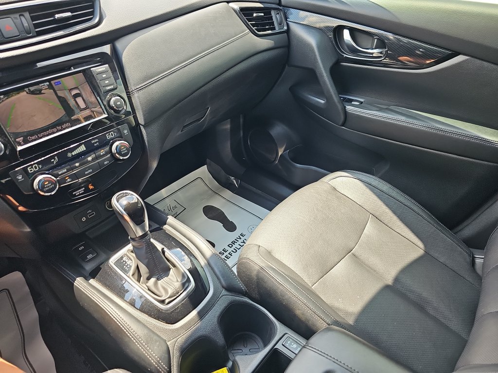 Used 2020 Nissan Rogue SL FWD image 25