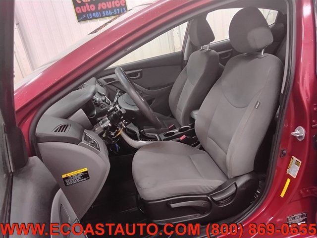 Used 2015 Hyundai Elantra SE w/ Option Group 02 FWD image 10