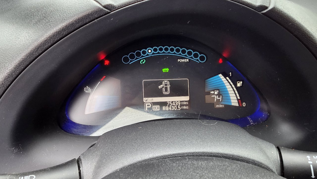 Used 2016 Nissan Leaf S w/ Charger Package image 19