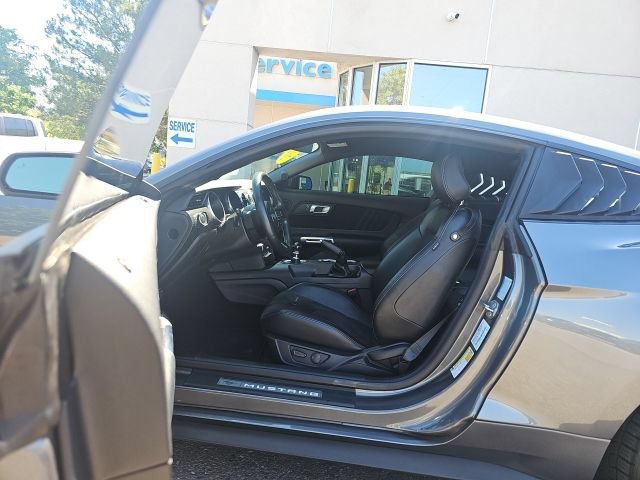 Used 2021 Ford Mustang GT Premium w/ GT Performance Package RWD image 8