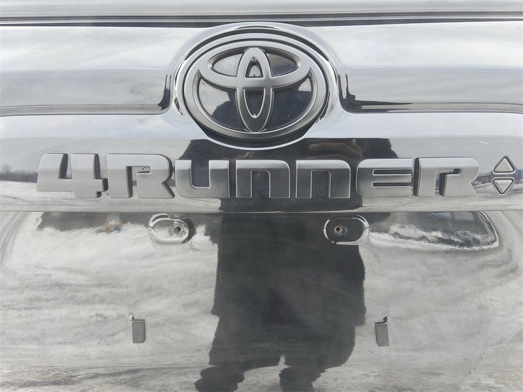 Used 2023 Toyota 4Runner SR5 image 31