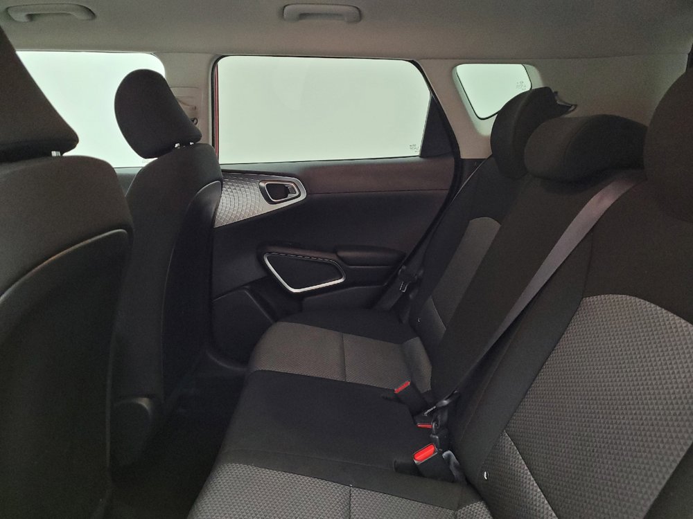 Used 2020 Kia Soul LX image 18