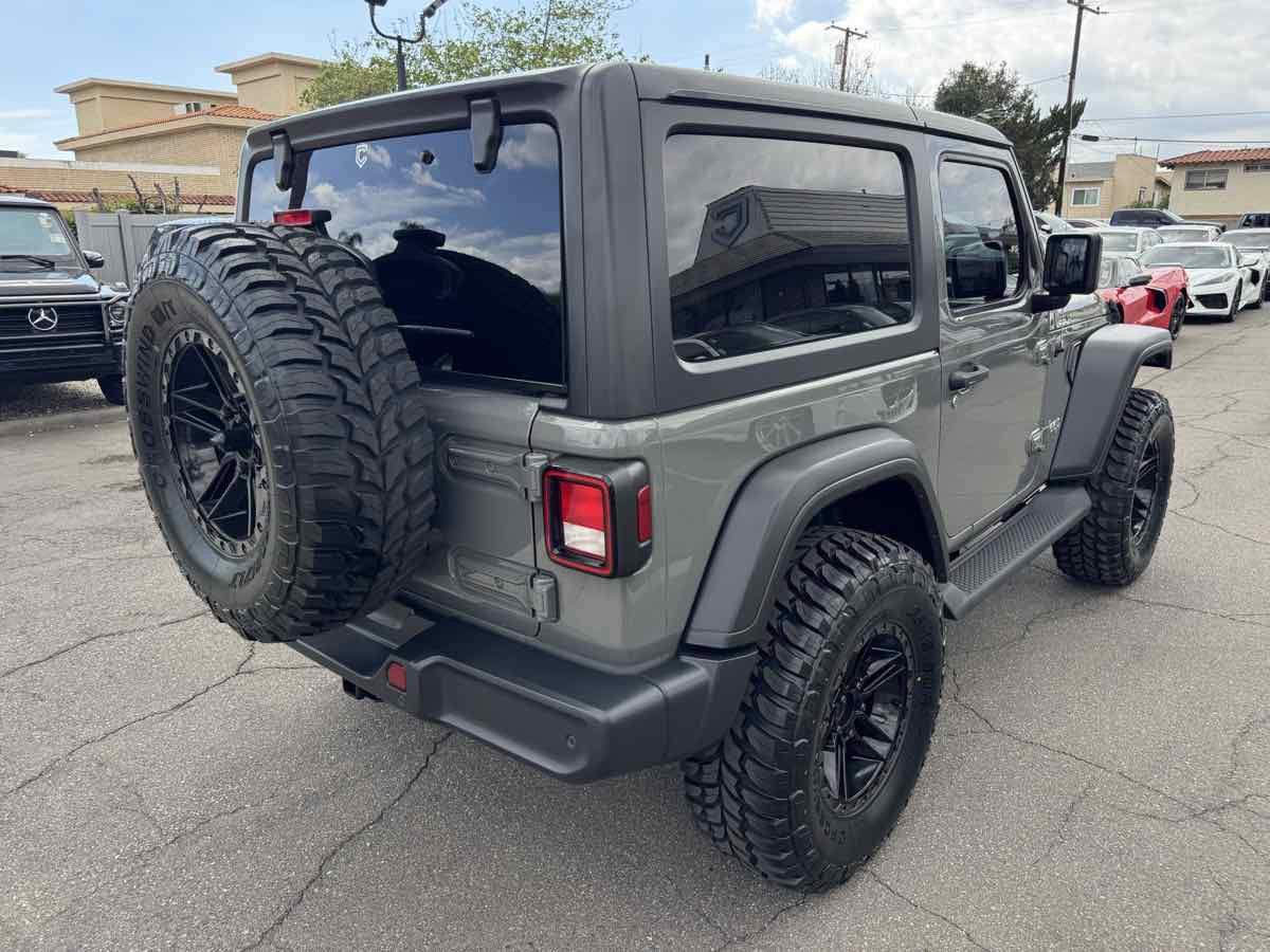 Used 2020 Jeep Wrangler Sport AWD/4WD image 7