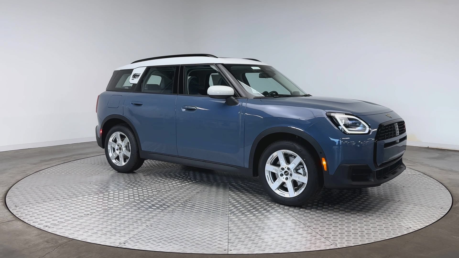 Certified 2026 MINI Cooper Countryman S AWD/4WD image 2