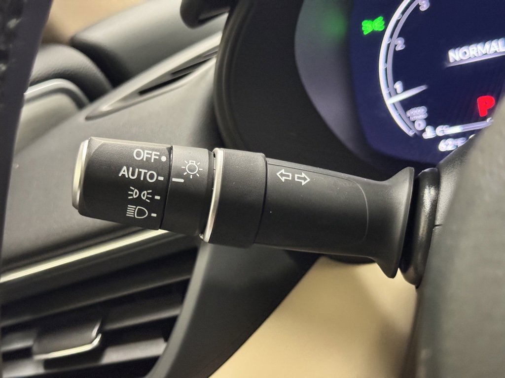 Used 2025 Acura TLX w/ Technology Package image 23