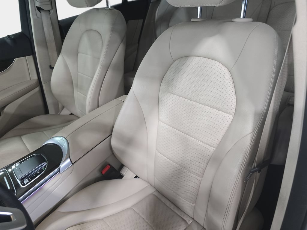Used 2022 Mercedes-Benz GLC 300 image 25