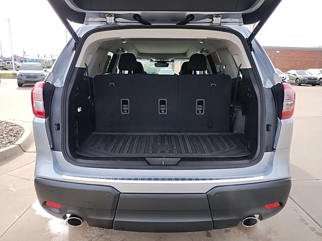 Used 2025 Subaru Ascent Limited image 56