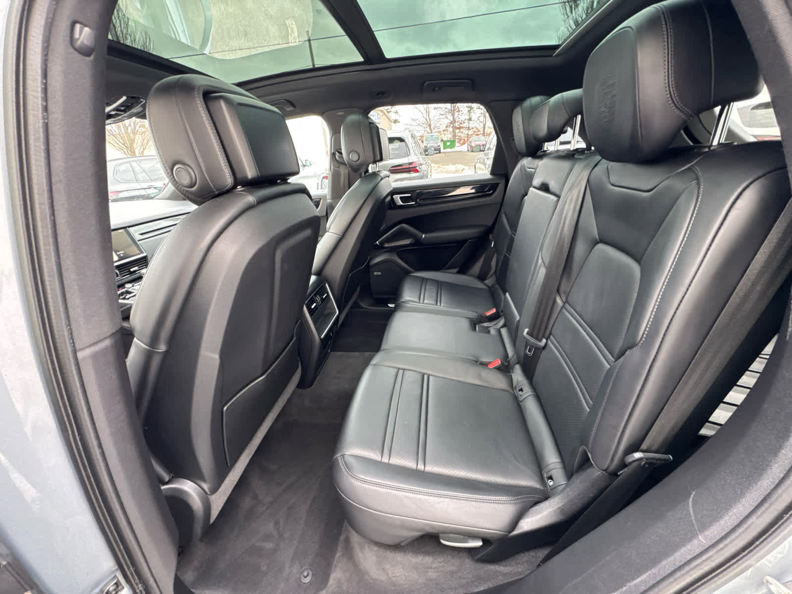 Used 2021 Porsche Cayenne image 14