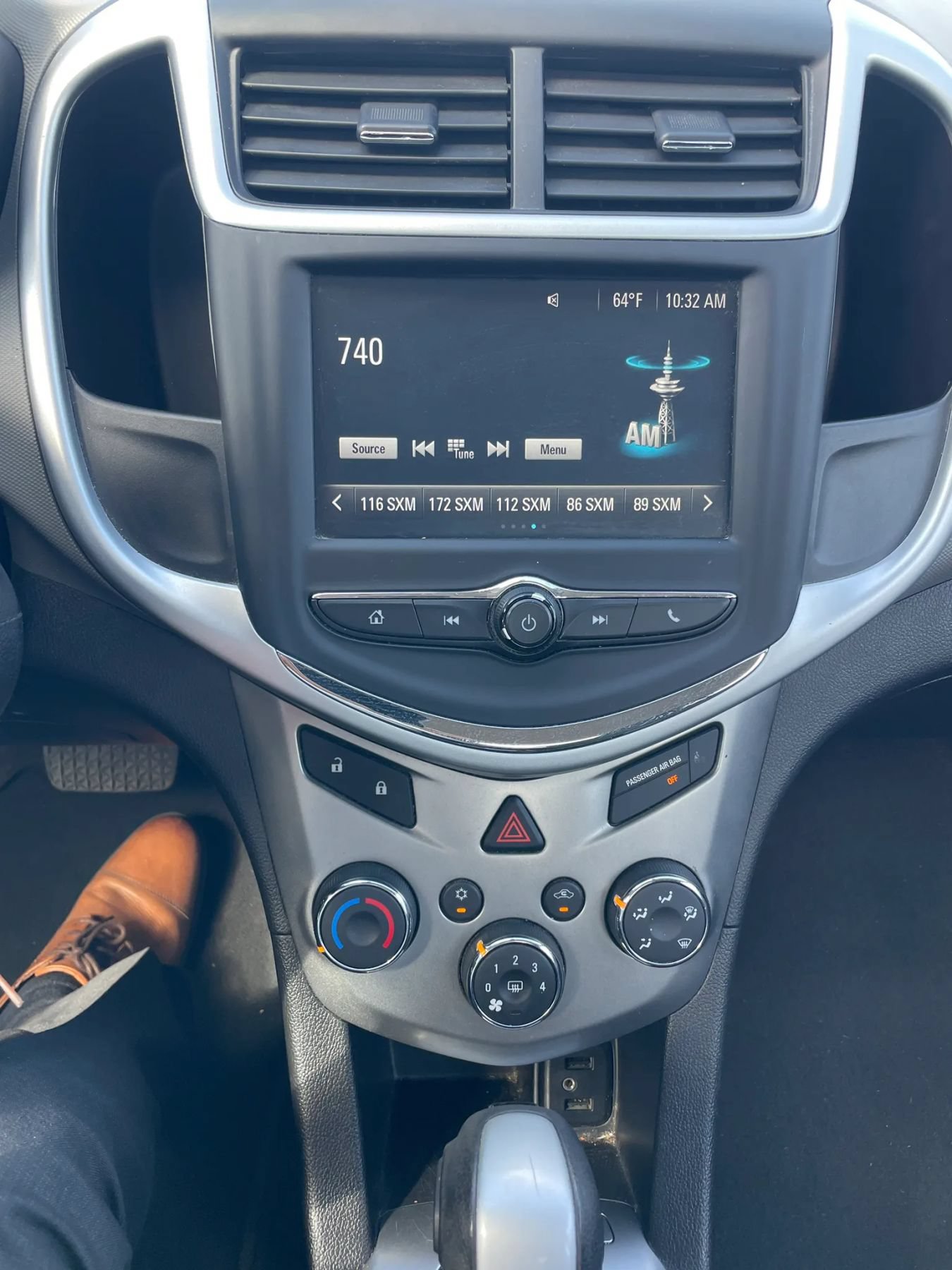 Used 2017 Chevrolet Sonic LT FWD image 21