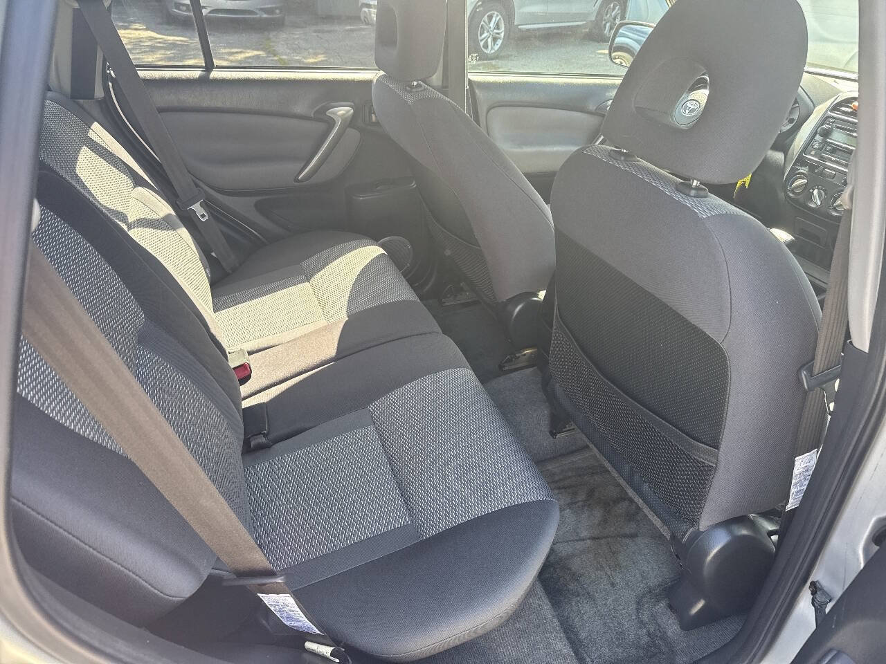 Used 2005 Toyota RAV4 4WD image 14