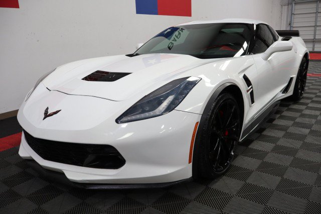 Used 2019 Chevrolet Corvette Grand Sport RWD image 3
