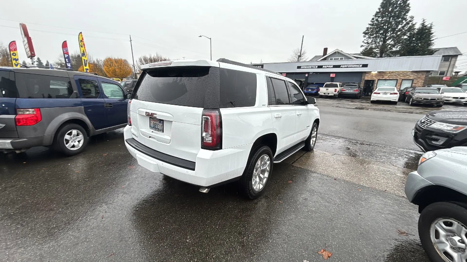 Used 2017 GMC Yukon SLT w/ Open Road Package image 6