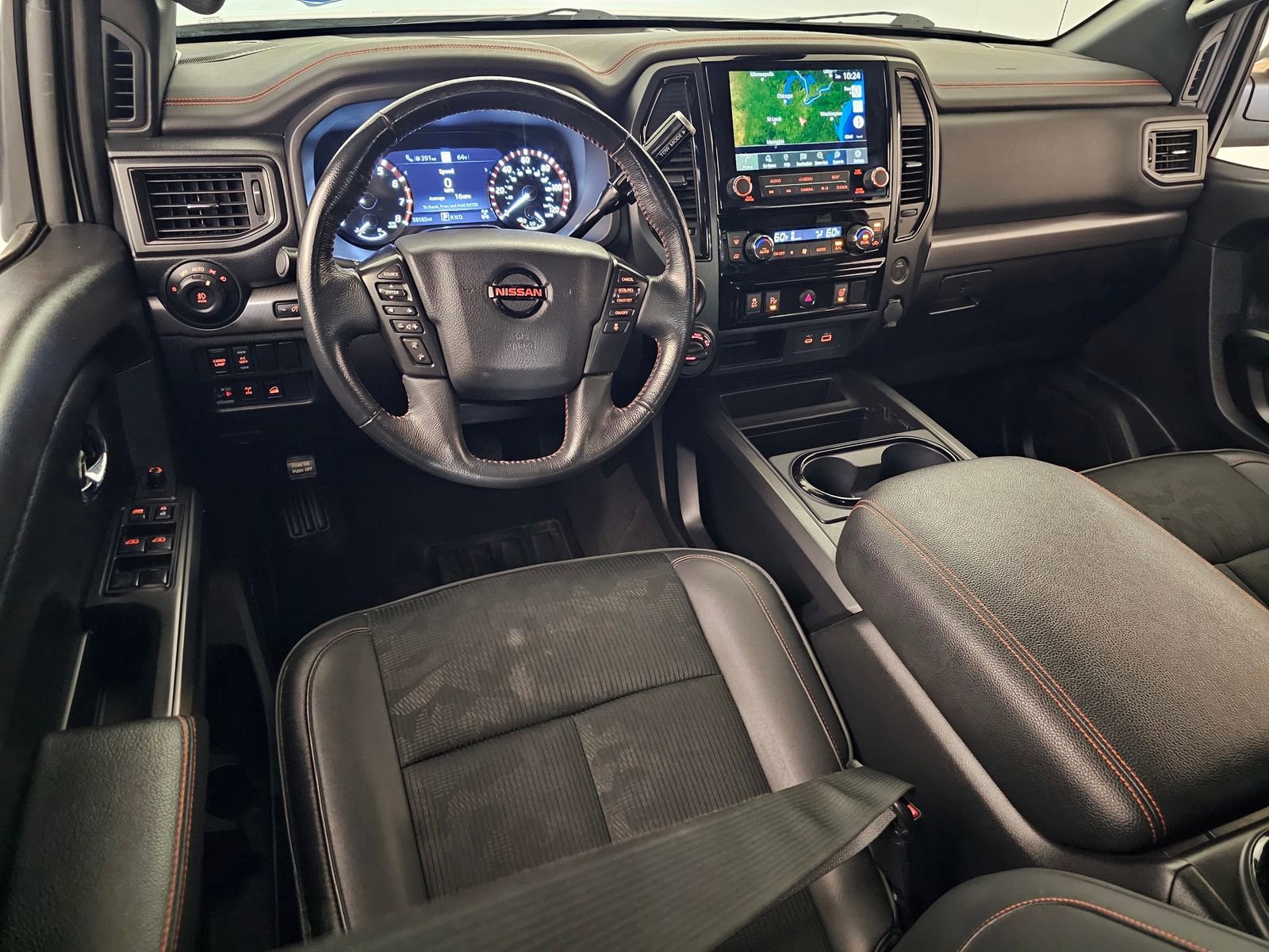 Used 2021 Nissan Titan PRO-4X AWD/4WD image 6